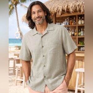 Tommy Bahama Men's 100% washable grey silk short sleeve button down like new